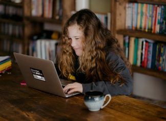 A Complete List Of Free (or Cheap) Online Educational Homeschooling  Resources For Kids