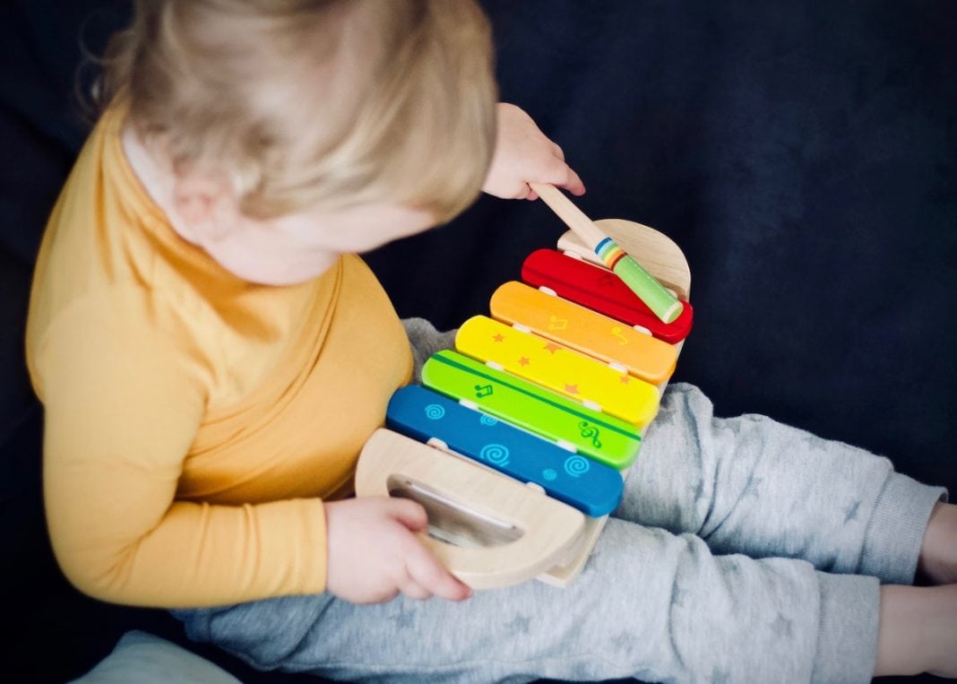 40 Effortless Activities For Toddlers At Home