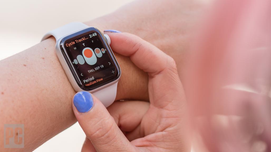 8 Best Smart Watches For Women Who Love Tech » Read Now!