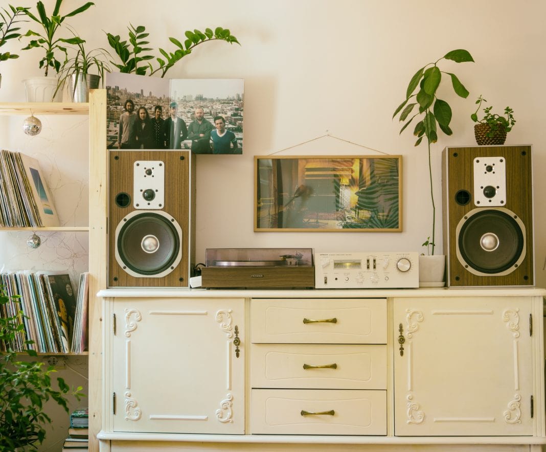 Simply Savvy: Why You Should Incorporate Buying Secondhand Into Your Lifestyle