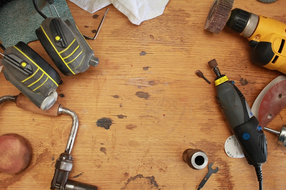 A Basic Power Tool Set: 3 Important Tools Every Person Needs