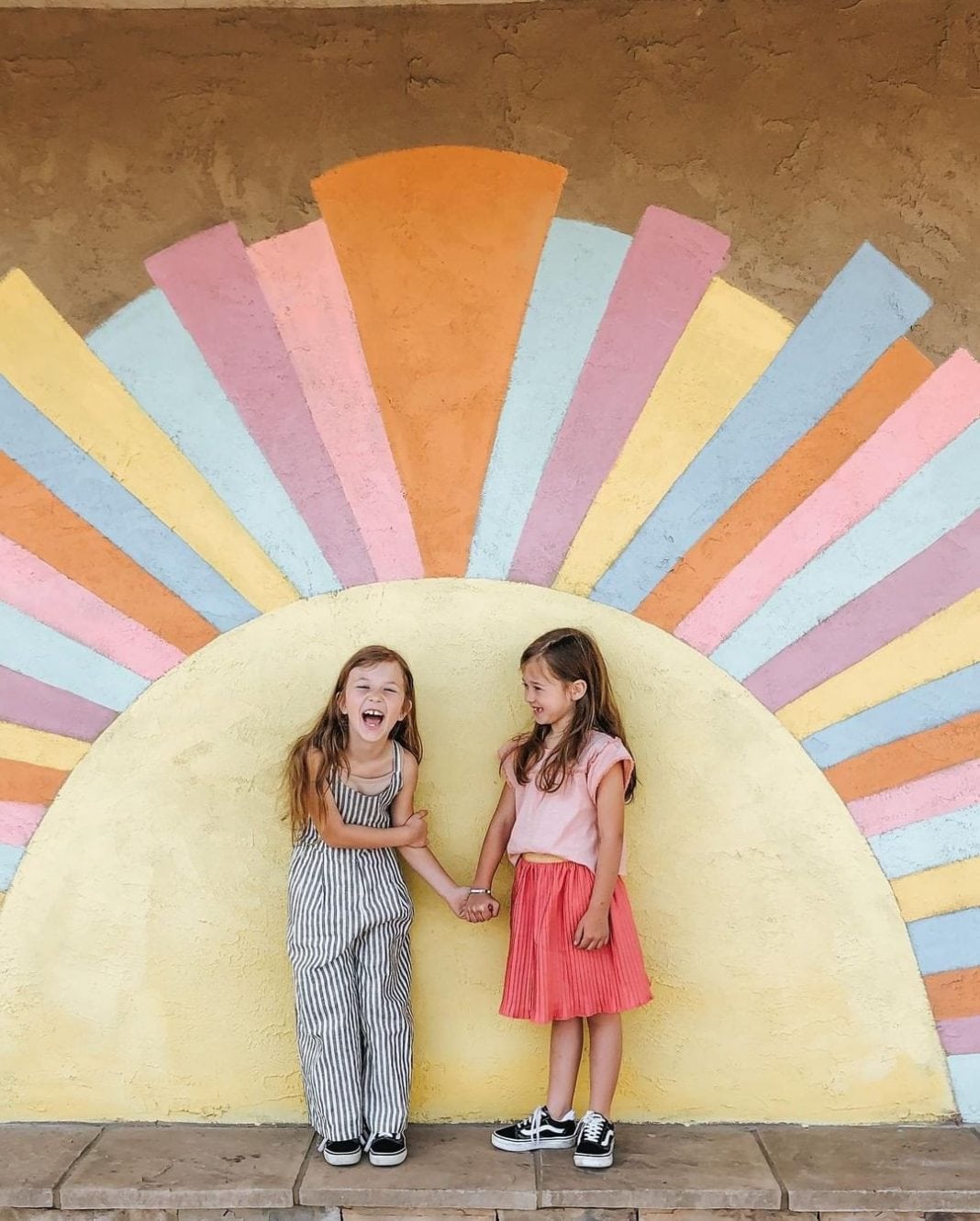 5 Helpful Tips To Build Your Children’s Capsule Wardrobe This Year