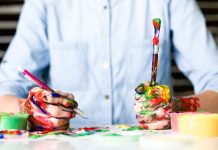 Canvas Painting For Beginners: 8 Easy Ideas