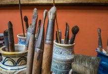 Canvas Painting For Beginners: 8 Easy Ideas