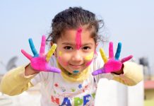 Pinterest Hack: Paint-Be-Gone Canvas Painting For Beginners: 8 Easy Ideas