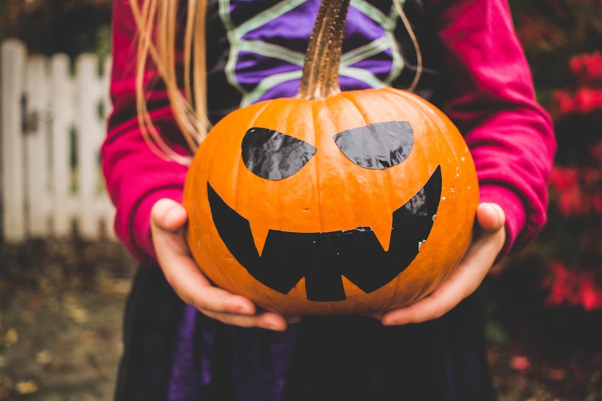 9 Halloween Safety Tricks For A Ghostly Year