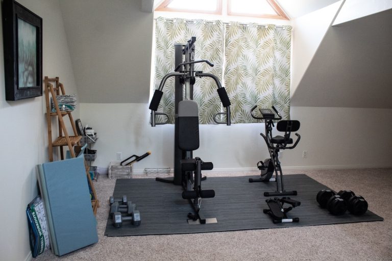 High-Tech Connected Home Gym Equipment