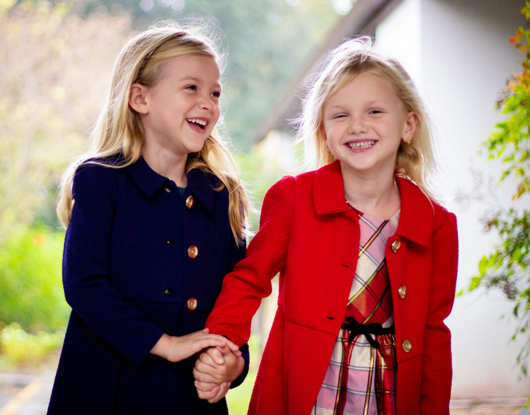 22 Fashionable Trends For The Family: Shine Bright This Holiday