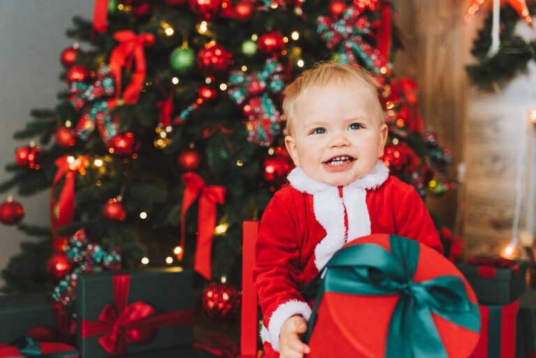 16 Holiday Gifts For New Parents This Christmas