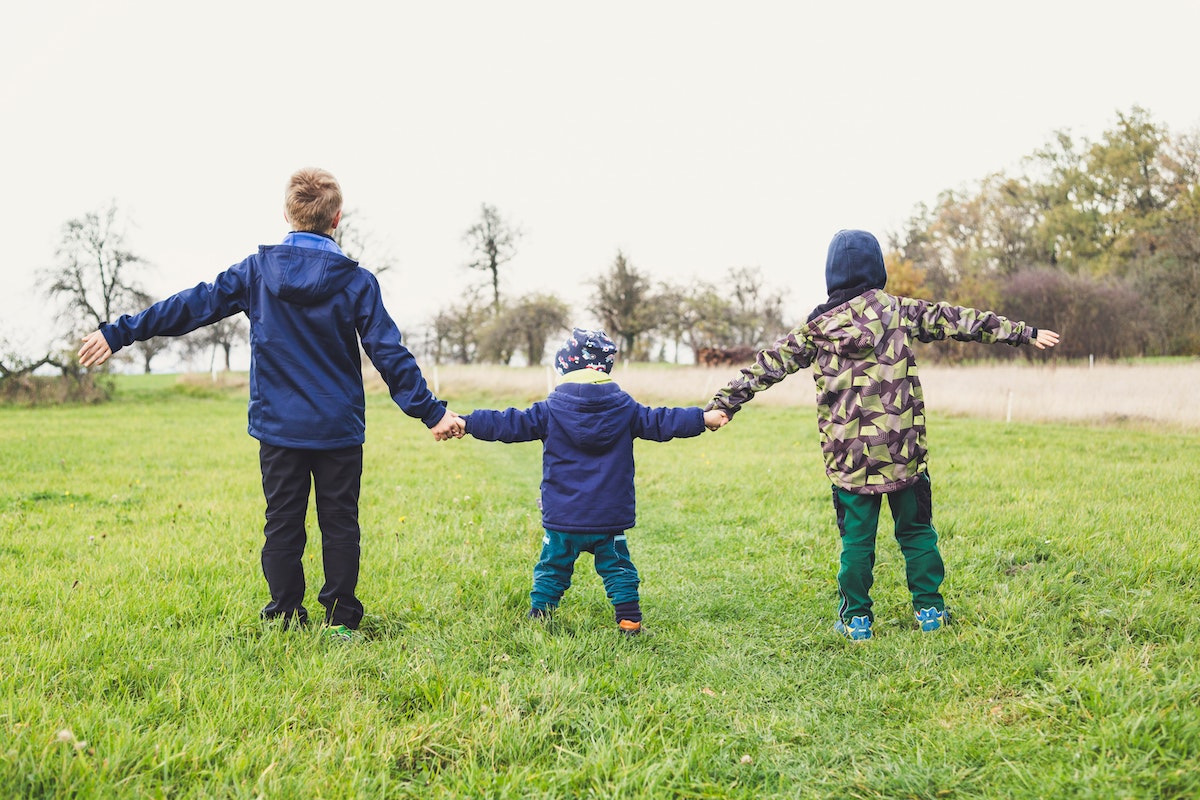 4 Topics To Avoid When Engaging With Others & Their Children