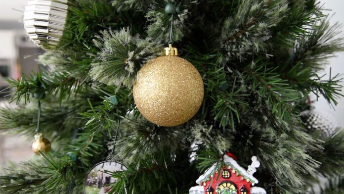 17 Thoughtful Holiday Gifts That Give Back This Season