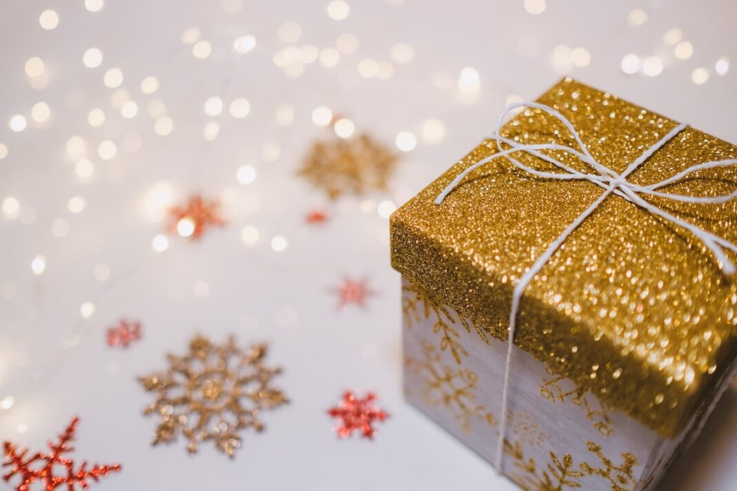Last Minute Gifts For Christmas: 27 Presents That Please