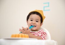 Signs & Symptoms Of 2 Year Molars And 4 Ways To Help