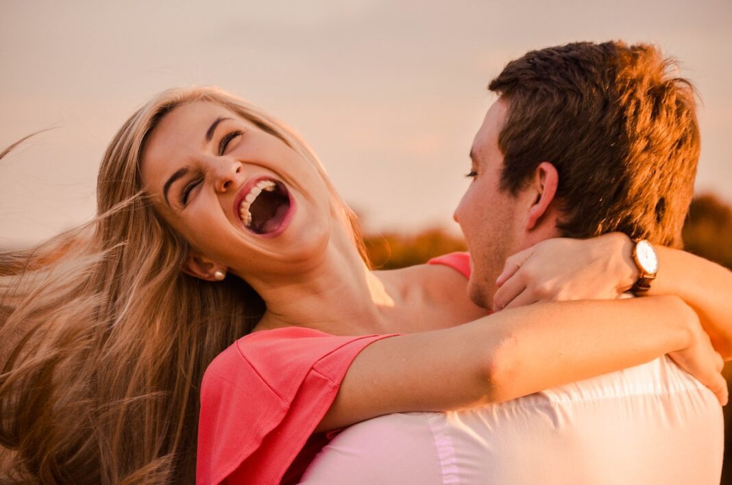 20 Sizzling & Romantic Valentine’s Gifts For Her To Remember