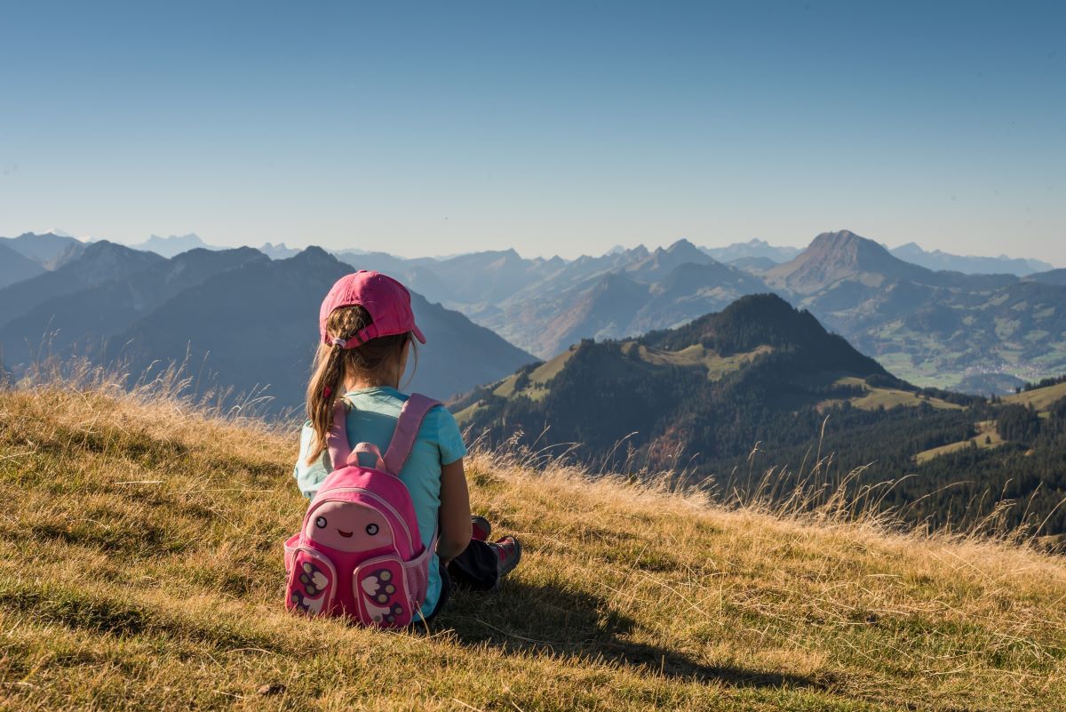 Hiking With Kids In Tow: 4 Tricks To Truly Enjoy Your Adventures