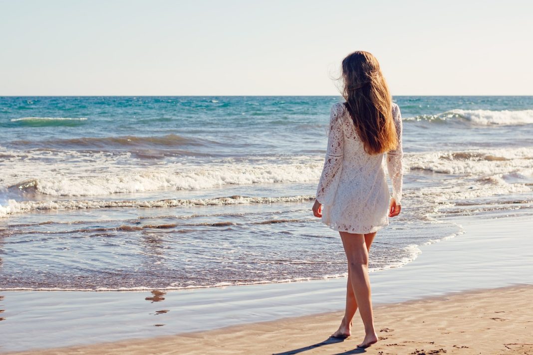 Young Woman 1745173 1280