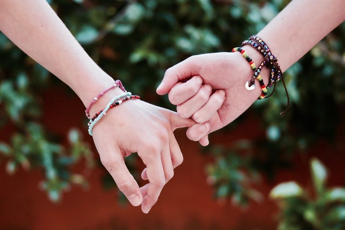 10 Ways To Keep Your Long Distance Relationships With Friends Going Strong
