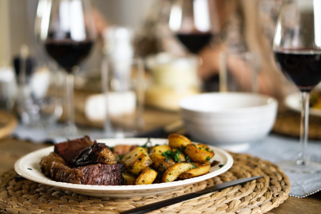 20 Easy Food & Drink Ideas To Add To Your Spring Flings