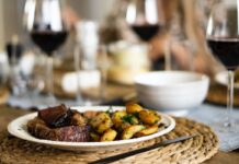 20 Easy Food & Drink Ideas To Add To Your Spring Flings