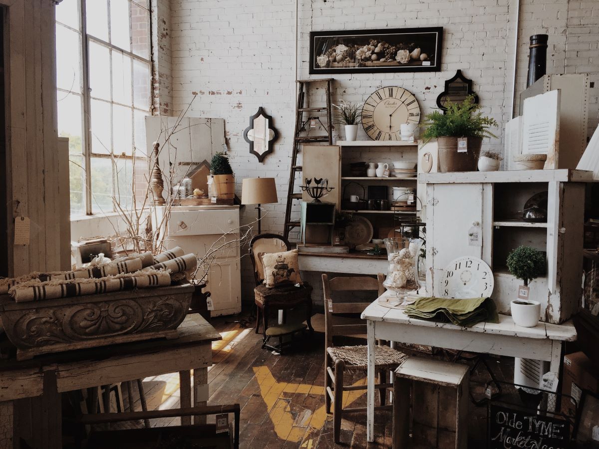 6 Exquisite Thrifted Decor Ideas For Your Home