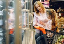 Taking Kids Shopping: 5 Genius Ways To Occupy Your Kids