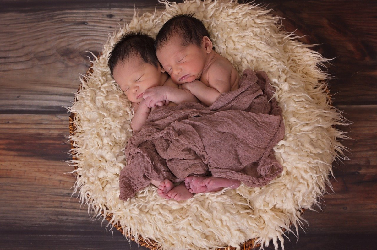 10 Interesting Myths About Twin Pregnancy Busted Once And For All