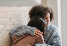 5+ Tips On How To Be A Strong Support System For A Friend During A Tragedy