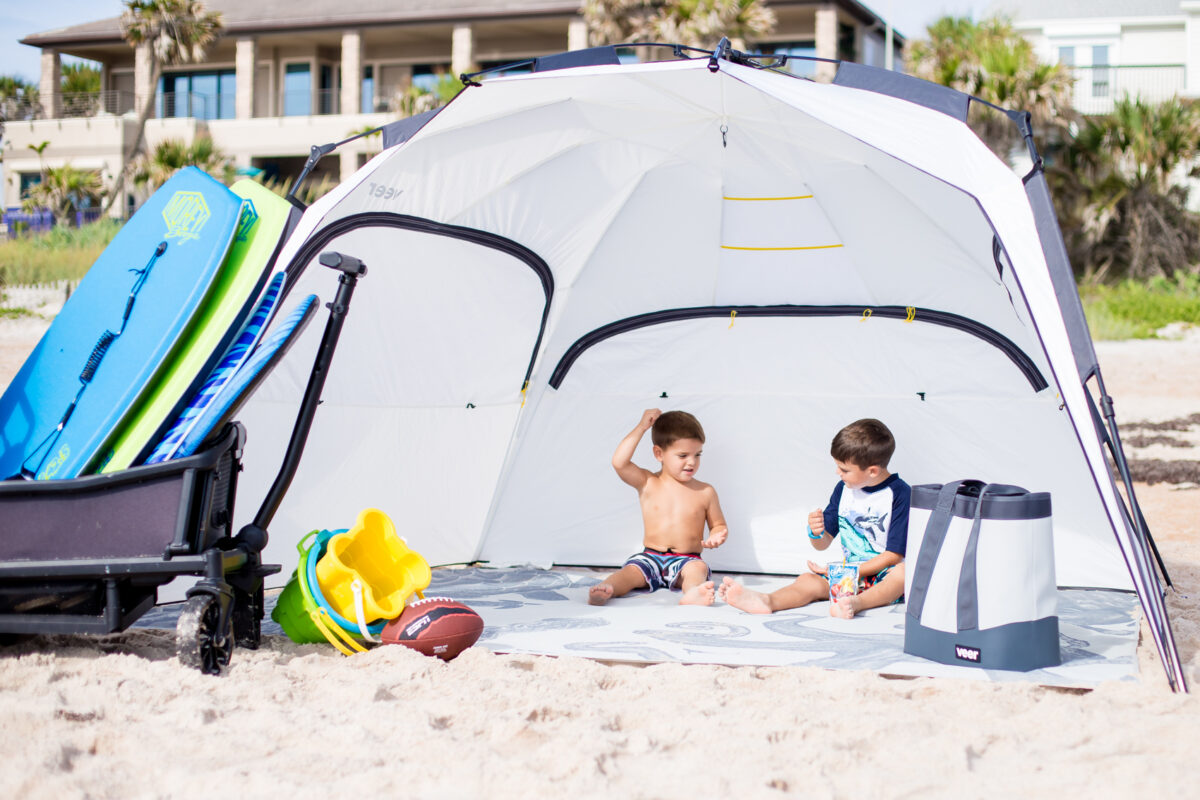 14 Excellent Summer Travel Items For Families On Vacation