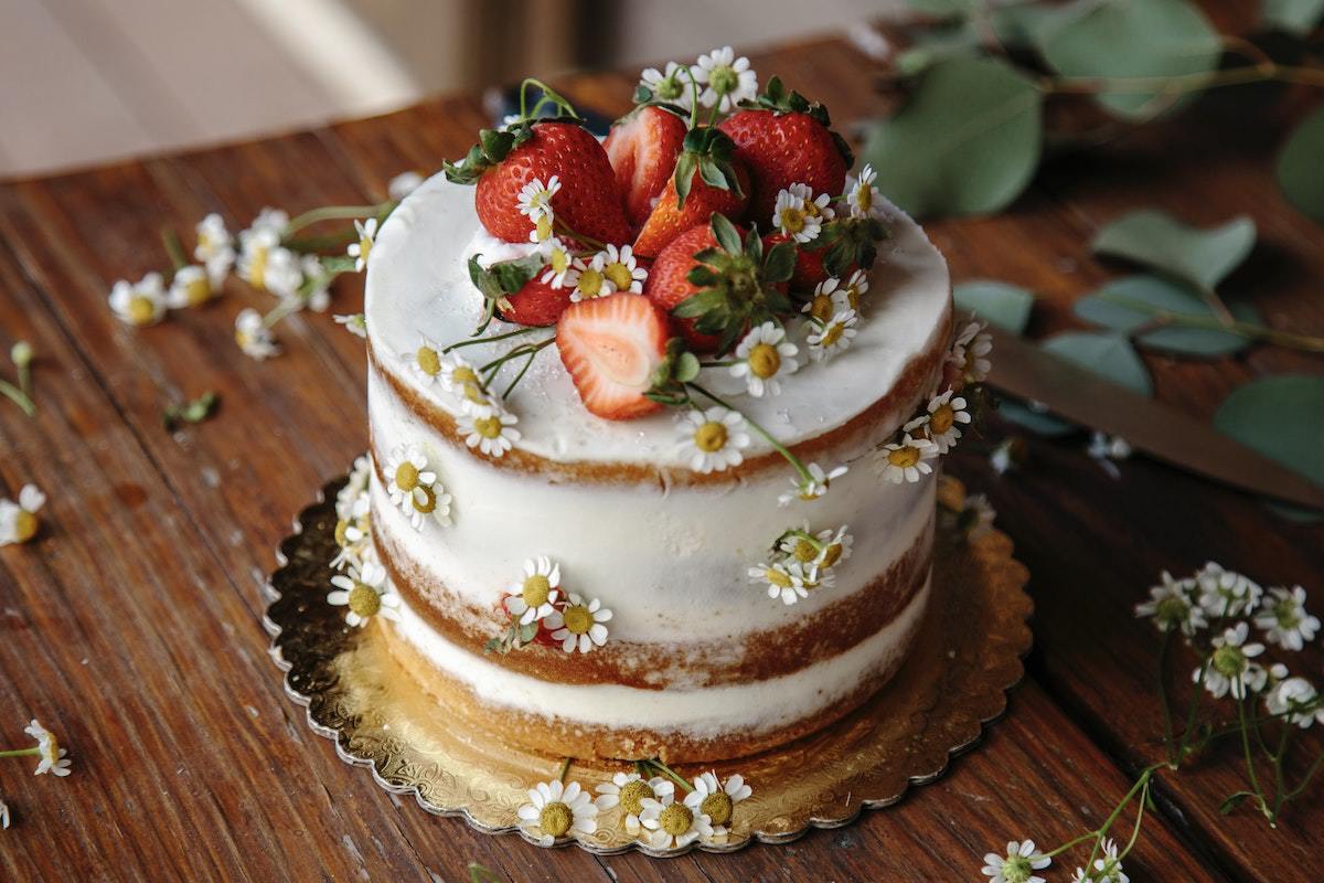6 Easy Cake Designs That Aspiring Junior Bakers Will Love