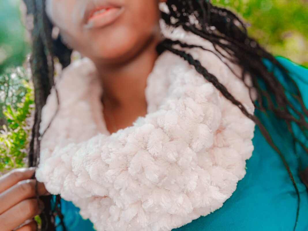 Learning How To Crochet: 4 Easy Beginner Basics To Crush Your First Handmade Scarf Learning How To Crochet: 4 Easy Beginner Basics To Crush Your First Handmade Scarf