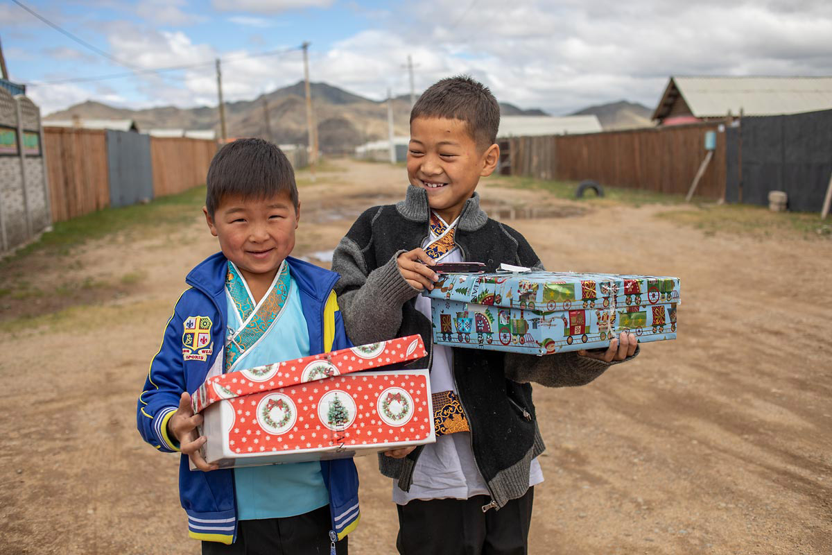 Operation Christmas Child-How To Start The Holiday Season Off By Giving