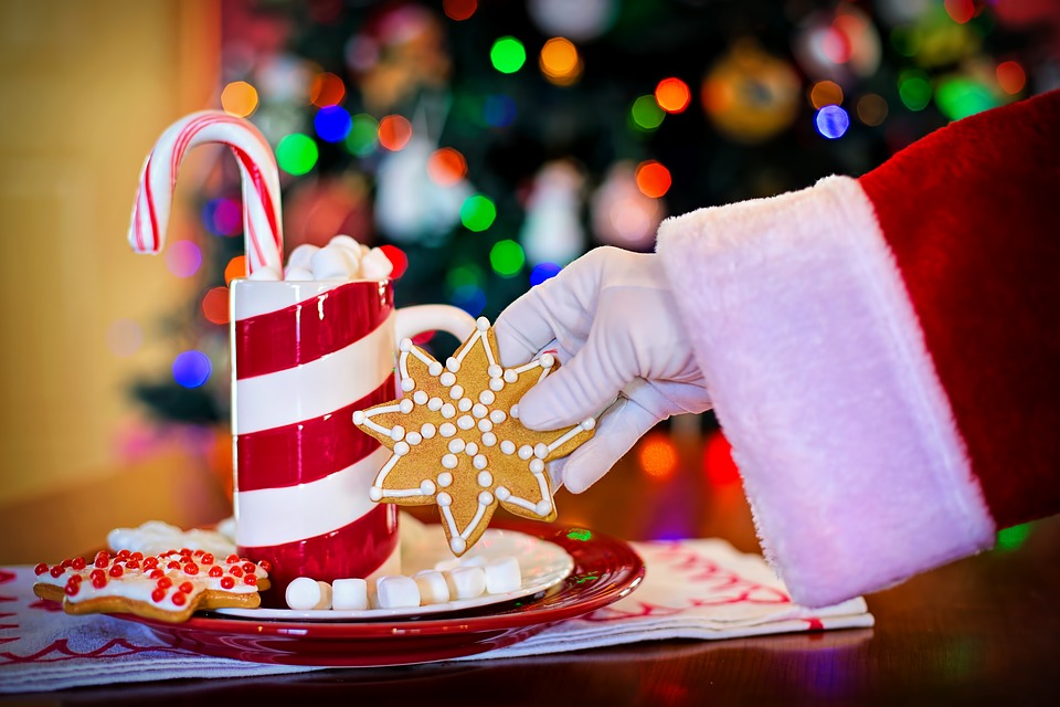 10 Wonderful Ways To Fill Your Christmas Bucket List