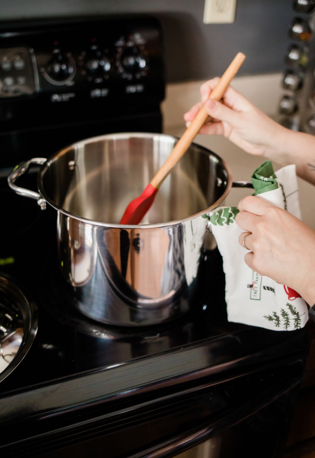 25 Home Chef Gifts To Cook Up Something Special For The Holidays