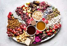 10 Amazingly Simple And Sweet Dessert Charcuterie Board Ideas