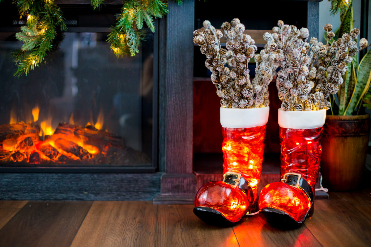 19 Cozy, Comfy Christmas Pj’s & Christmas Decor Ideas For Celebrating The Season At Home