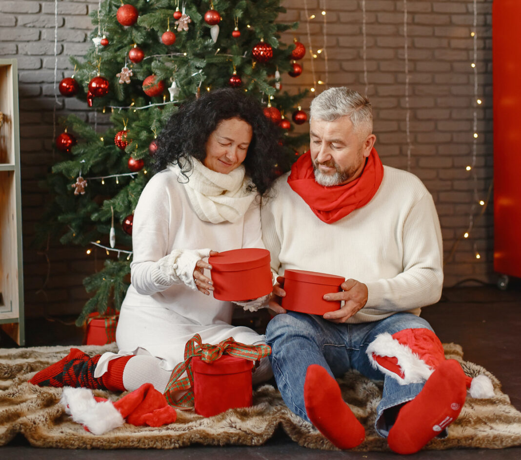 20 Great Gifts For Grandparents On Christmas 20 Great Gifts For Grandparents On Christmas
