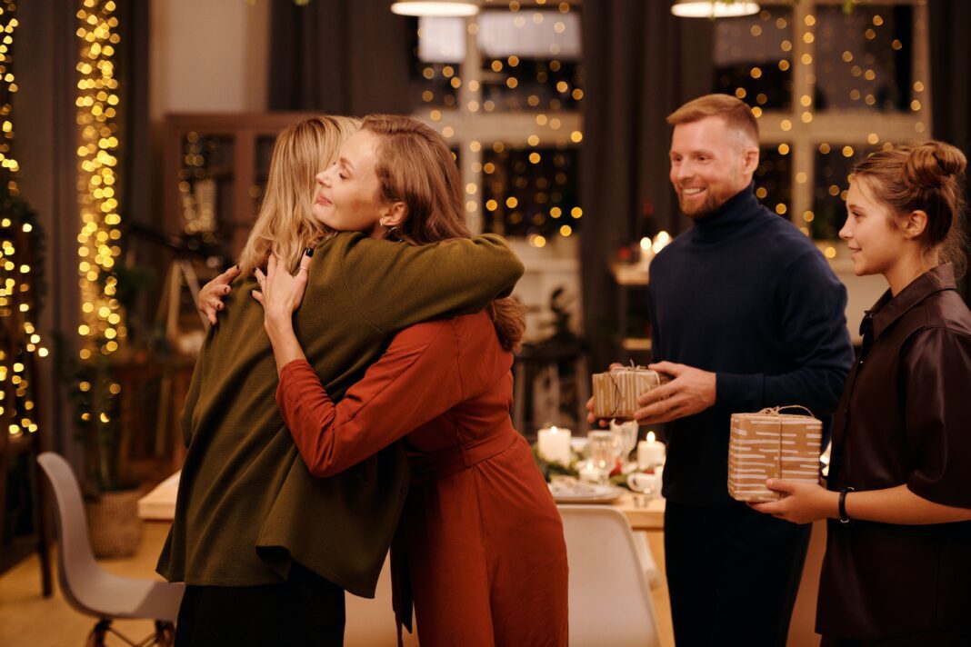 25 Exciting New Home Gift Ideas To Spruce Up The Holidays