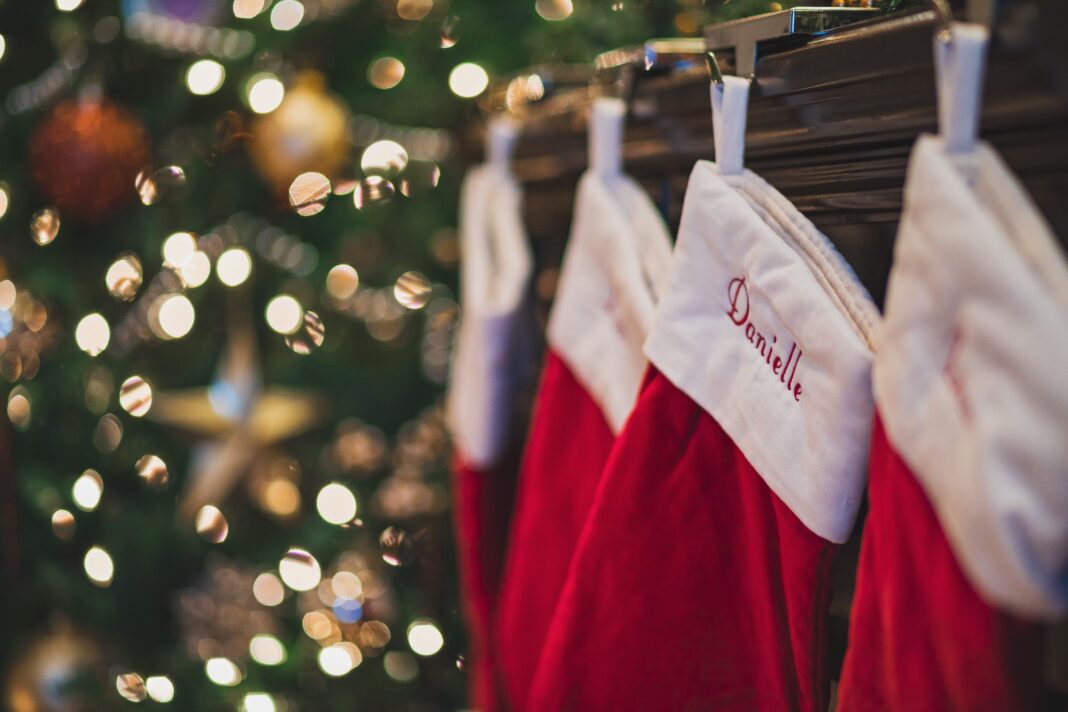 25 Ideas For A Little Something To Put In Her Stocking