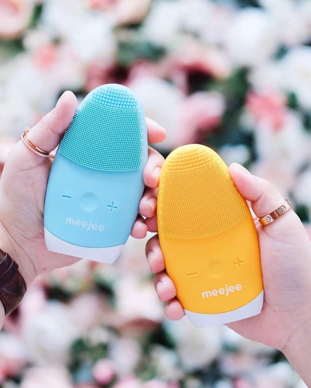 Why You Need Meejee: The Fabulous Facial Cleansing Massager