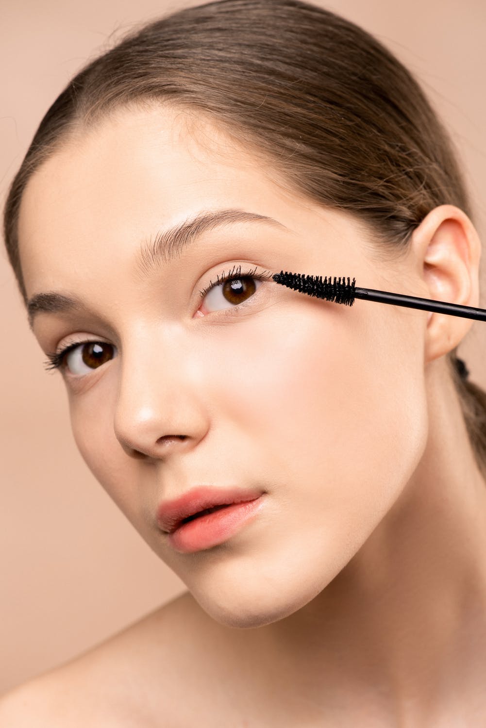 5 Tips For Simple, Everyday Makeup Looks That Will Leave You Glowing