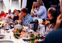 10 Summer Dinner Party Ideas For Warm Nights