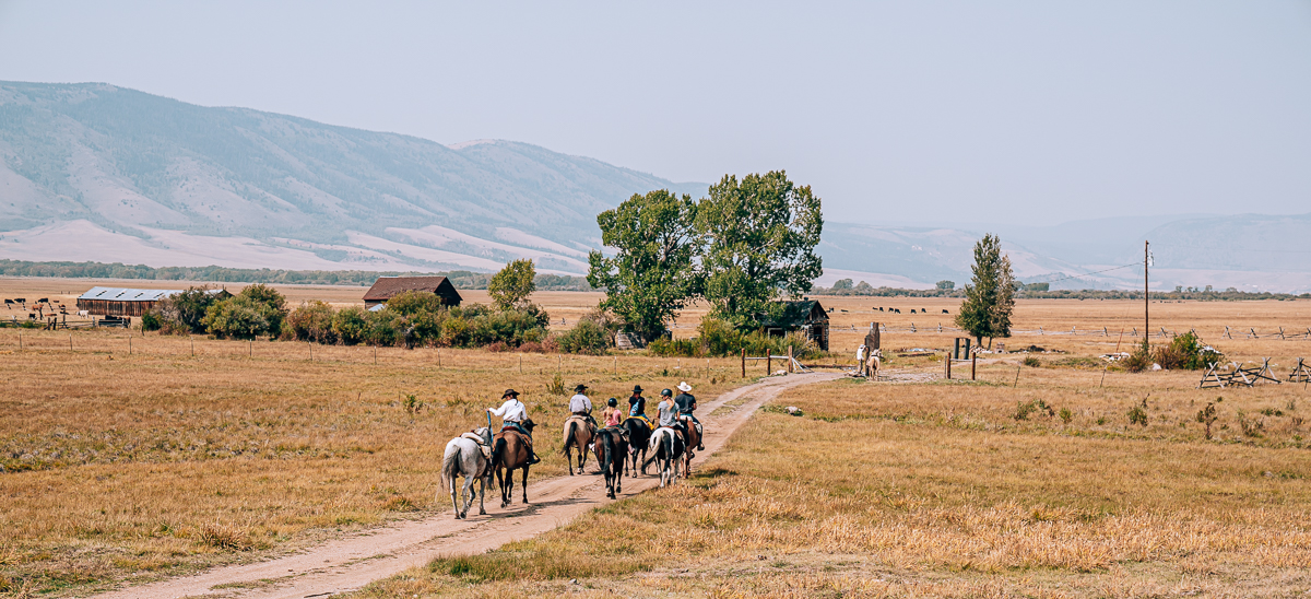 Vee Bar Ranch: The Best Dude Ranch In Wyoming {review With Photos}