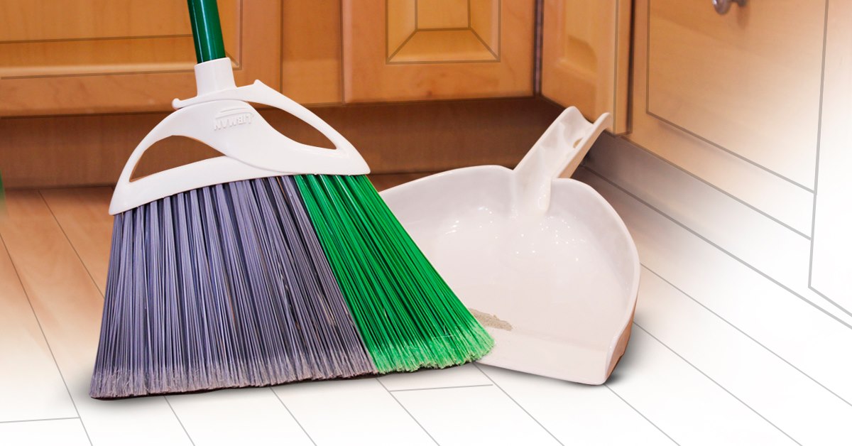The Ultimate Clean House List: 28 Of The Best Items You Can’t Live Without