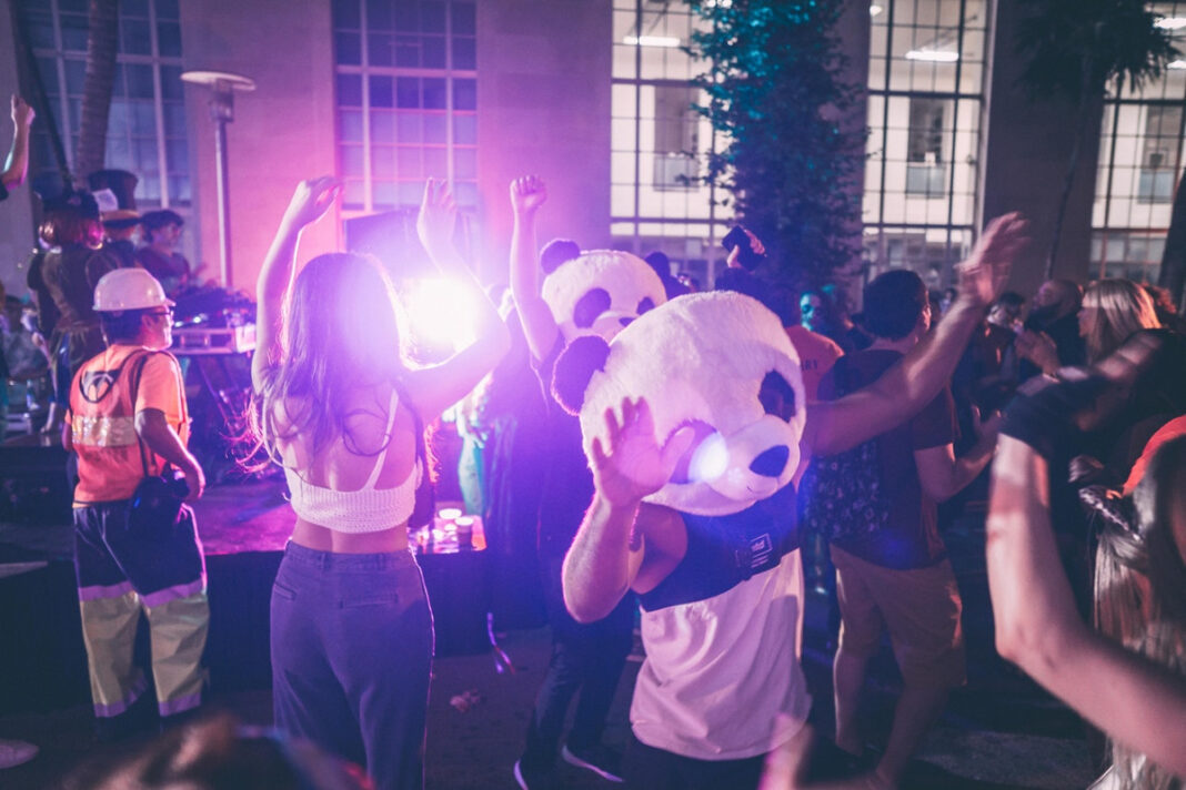 10 Creative Summer Party Ideas For Adults For A Blow Out Bash