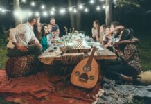 Ideas For Bar Parties: 5 Simple & Stress-free Meals Your Dinner Party Guests Will Love