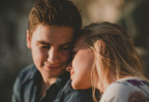 9 Healthy Relationship Signs That Show You And Your Partner Are Meant To Be 9 Healthy Relationship Signs That Show You And Your Partner Are Meant To Be