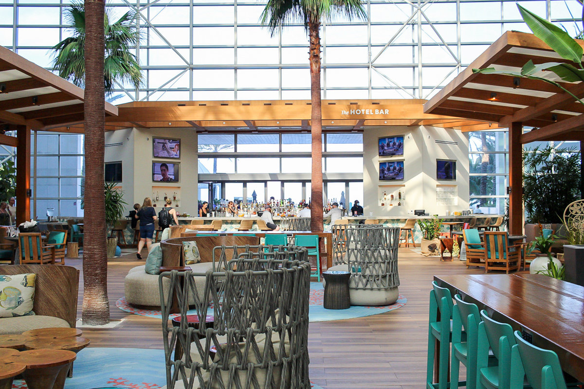 The Diplomat Beach Resort: The Perfect Florida Getaway