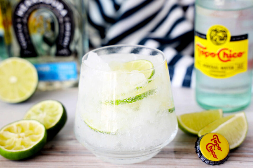 Easy 3-ingredient Tropical Drinks For Year-round Island Vibes