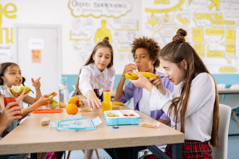 School Lunches: 18 Of The Best Lunchboxes And Snacks To Make Your Child Happy