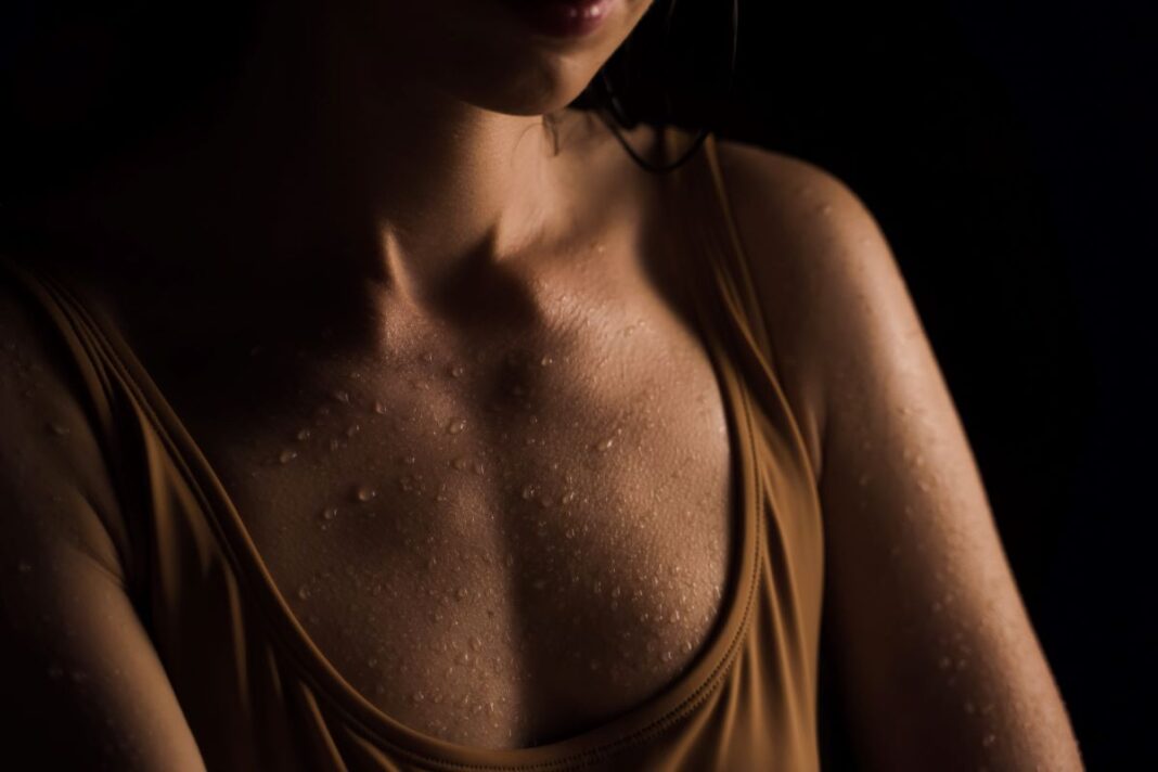 Why Natural Deodorant Wins And 4 Tips To Get Your Pits Onboard